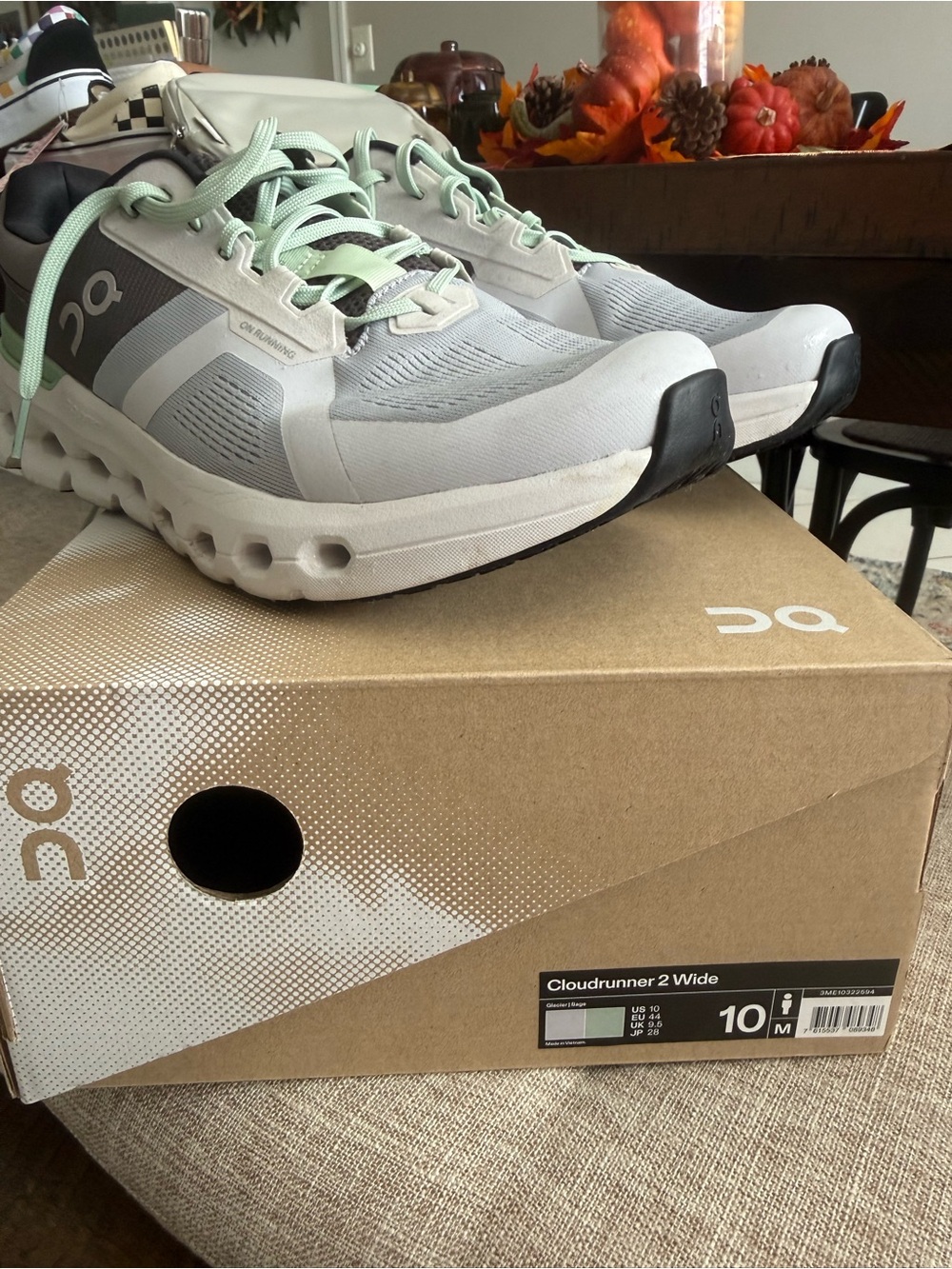 OnCloud Running Mens Cloudrunner 2 Wide Sneakers - Glacier/Sage